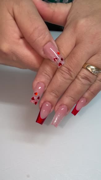 Video review of  Fashion & Beauty  by 67937bf27d9a2abceb0e15af