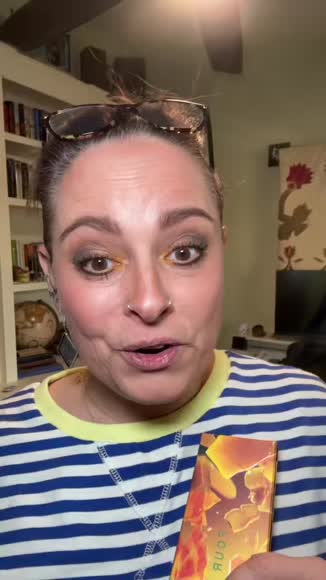 Video review of  Four Twenty Eyeshadow Palette  by 66e1f3aa18d3074fd0b0bd6e