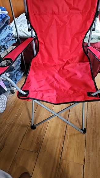 Video review of Gbruno Store Foldable Beach Canopy Chair  by 6784871f571458afbb08a8ef