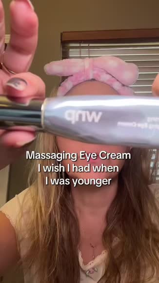Video review of Clips Fashion & Beauty  by 6787350e3df0518579263291