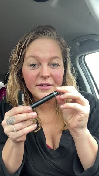 Video review of  make me brow eyebrow gel mascara  by 632cbe45f8db4d26e86fe9ca