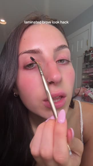 Video review of Clips Fashion & Beauty  by 64dd7efa8fa2f5a20b3f2b98