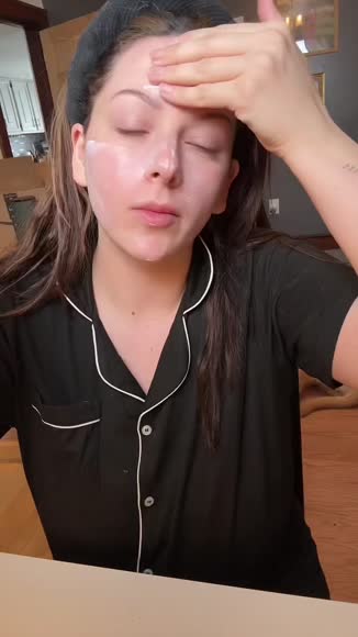 Video review of  Lait Creme Concentre  by 6781a38718cdd5dd10444620