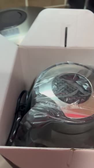 Video review of Luminuxe 2L Speed-Boil Electric Kettle  by 6784178c9dd00d16510b3b90