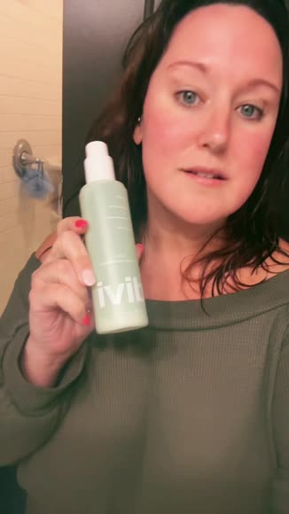 Video review of Clips Fashion & Beauty  by 6786a0fdcd5bc7001d3e3a68