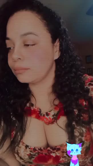Video review of Clips Fashion & Beauty  by 6785ba53cb151e4931f7aec4