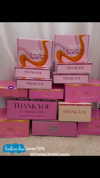 Video review of Clips Fashion & Beauty  by 676efbe3c6ddd090d47579f2
