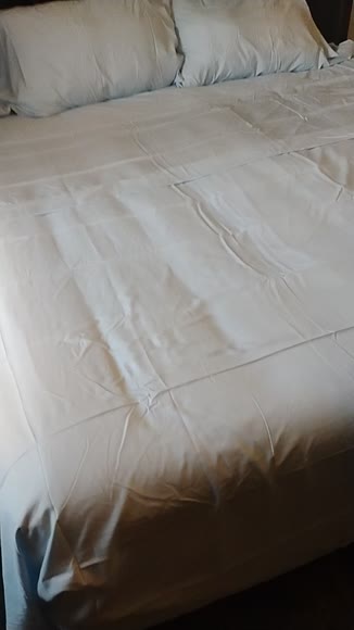 Video review of CGK Linens 4 Piece Extra Soft & Cooling California King Size Bed Sheet Set - Ice Blue  by 677ce488f50bb12f96dd9964