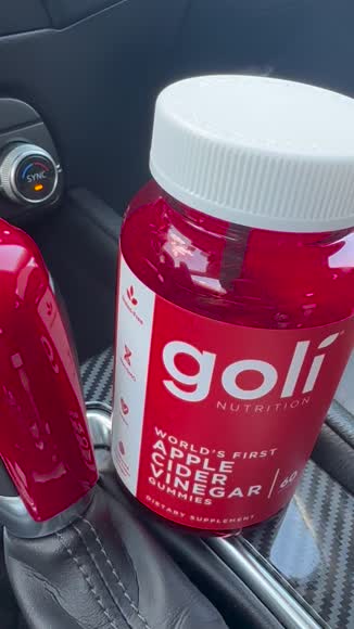 Video review of Goli Nutrition Apple Cider Vinegar Gummies & Vitamin  by 676c5b91ce56913c072719a5