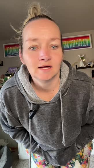 Video review of Chicka-d Burnout Everybody Hoodie  by 6796e38065dfad84c826c917