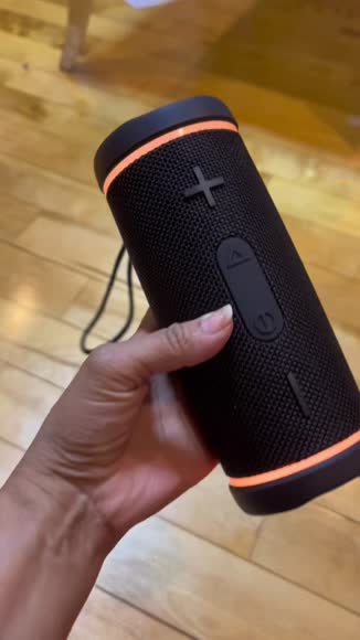 Video review of Treblab HD77 Outdoor Rugged Wireless Speaker  by 677e9262285ce6a0281d6182