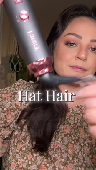 Video review of Clips Fashion & Beauty  by 677b463c80631e421a3bf0c6