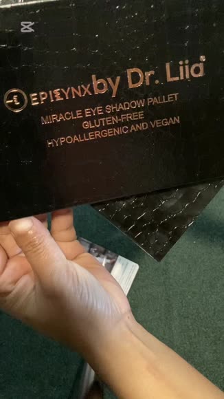 Video review of EpiLynx Neutral Eyeshadow Looks Palette  by 675f587d488a0bfe61494e3b