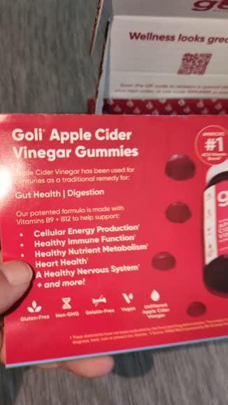 Video review of Goli Nutrition Apple Cider Vinegar Gummies & Vitamin  by 676861613cc340d2a4dd34fb