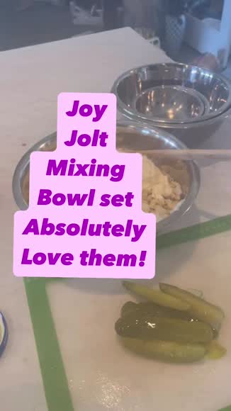Video review of  Stainless Steel Mixing Bowl Set  by 6766ed7fb710878d6f7bb7cc