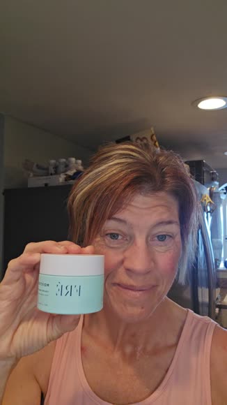 Video review of FRÉ Skincare Ultra-Rich Repair Facial Cream  by 6779d2bb9bd22df1469d09e3