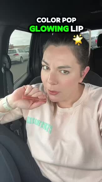 Video review of  Glowing Lip  by dinosaursanddresses