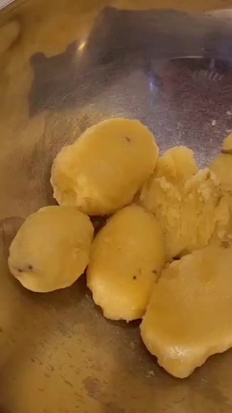 Video review of Clips Food & Drink  by 6783623a1ef6b466e43b0a20