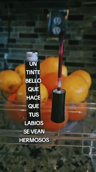 Video review of BUXOM Va-Va-Plump™ Shiny Liquid Lipstick Make Me Melt by 6783ce1a7e974d3fcfc4e4e4