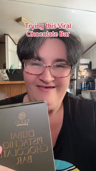 Video review of Ceres Gourmet Handmade Dubai Chocolate Pistachio Bar  by 678576a1ad8c3a894ce67716