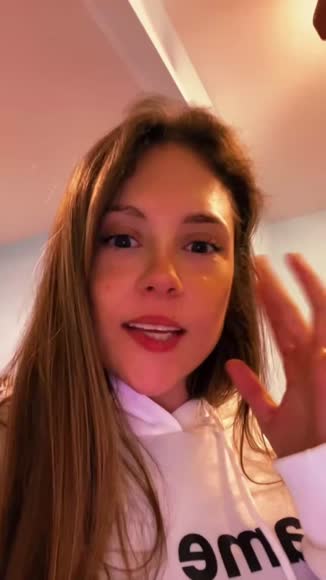 Video review of Clips Fashion & Beauty  by 678ed013c4ff132892850e74
