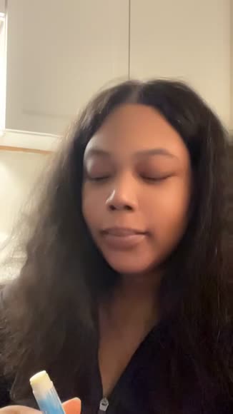 Video review of Florida Glow Nourishing SPF 15 Coconut Lip Balm with UV Shield  by taquasiawilson8