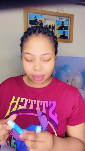 Video review of  Nourishing SPF 15 Coconut Lip Balm with UV Shield  by 67cbf8e51f1dd6b0745a2c87
