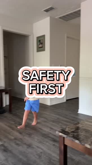 Video review of SereneLife Sports Safety Helmet – Multi-Sport For Kids And Youth  by 663401b25f7c6e1639d7a201