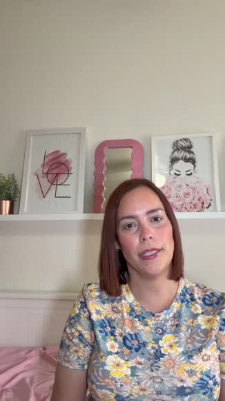 Video review of Clips Fashion & Beauty  by 678c63f382bf997b1d8e5cb0