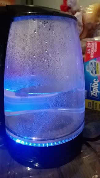 Video review of Zulay Kitchen Premium Glass Electric Kettle - Fast Boiling & Easy-Use Handle  by 679a6ab22f44f441be08055c