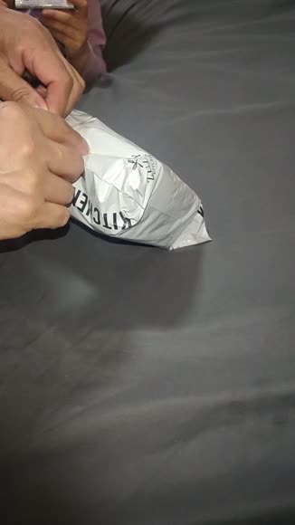 Video review of Zulay Kitchen Microfiber Cleaning Cloths - Multipurpose Kitchen Towels  by 6787343af9a7a3504f503a72