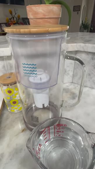 Video review of Drinkpod PH Restore Glass Alkaline Water Pitcher  by 679245c3411f06f8fbd8ffa6