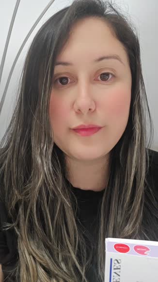Video review of goop Goopgenes Clean Nourishing Lip Trio  by 679a6cdf8e49e30fa28208f9