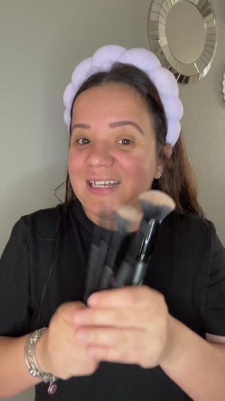Video review of .e.l.f. Cosmetics. Flawless Face 6 Piece Brush Collection  by 662801d0cdd2547674186ee1