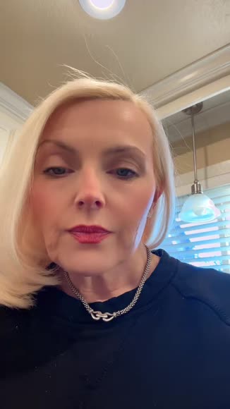 Video review of  Fashion & Beauty  by 6770de675e12ef32e9f7cffa