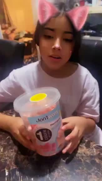 Video review of Don't Worry Snacks Meringue  by 678de32ae9f620a6ac4b55c9