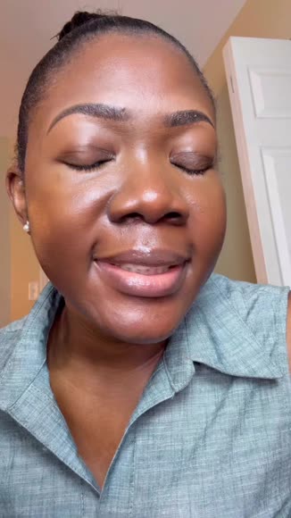 Video review of Doucce Matte Temptation Lipstick  by stephlinkatee