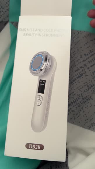 Video review of Usuie Red Light Therapy EMS Wand  by 678055686f59f2eb06655e3d