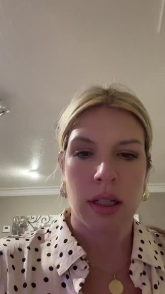 Video review of  Fashion & Beauty  by 63f92e6fa38af9a215968c93