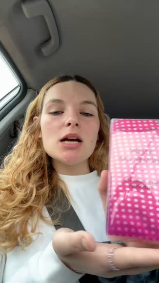 Video review of Turbie Twist Stylin' Shower Cap  by 6799a5dfaf54e7733e9b9557