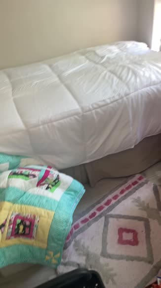 Video review of Lux Decor Collection Down Alternative Box Stitched Comforter with Corner Tabs, 88" x 64", All Seasons  by 679005fe7f6a26e178edafc8