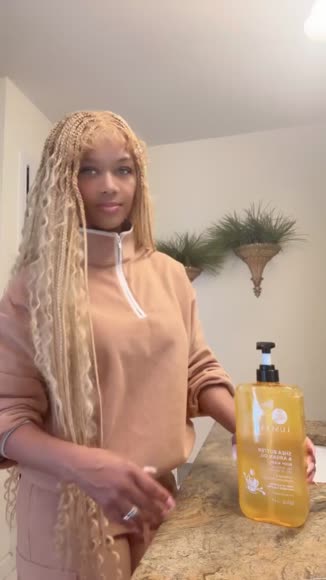 Video review of Luseta Beauty Luseta Shea Butter & Argan Oil Body Wash 33.8oz  by 6780a79bad500009cf92b1fc