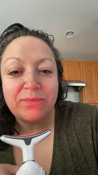 Video review of eterus Neck & Face Lifting LED Therapy Device  by 678b36413e0e7844f3ea788d