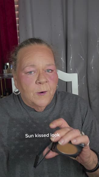 Video review of  Skin Fetish: Divine Bronzer  by 676586c580b542fc82790126