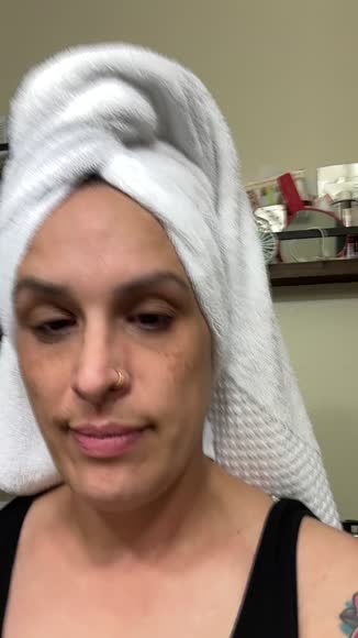Video review of VistaShops Shine With Me Jewelry Cleaner  by stephanielyon1200