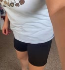 Video review of Ellie Luna Side Pocket Short  by 670140f28b65801e7937954c