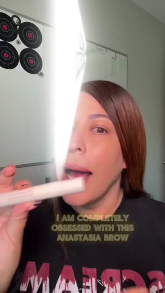 Video review of Anastasia Beverly Hills Brow Freeze® Gel  by 67660a5eb710878d6f767a20
