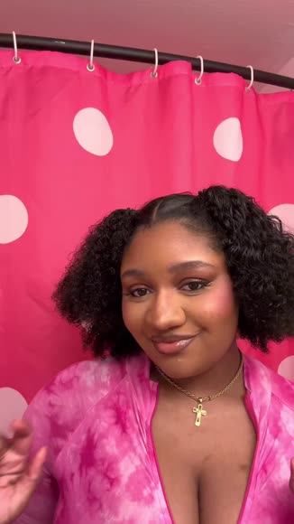 Video review of  Major Headlines Double-take Crème  by 679d970fb520c0acd86318ce