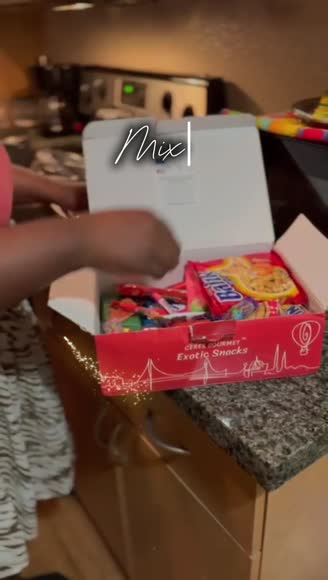 Video review of Ceres Gourmet International Snack Box, 30 Pcs  by 65848b8369158071fbe5e861