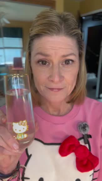 Video review of Venture Pal Sugar Free Electrolyte Powder Packets - Strawberry Flavor - 16 Sticks  by 6782dd7d1a4dad21de361e12